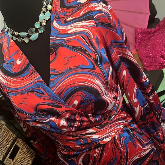 Elegant Multicolor Swirl Dress - Picture 3 of 10